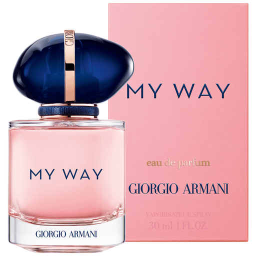 Descubrí My Way, la nueva fragancia femenina de Giorgio Armani. My Way es una invitación a ampliar tus horizontes y vivir encuentros especiales en todo el mundo. Un brillante bouquet de flores blancas se alberga en un frasco talismán, una metáfora del mundo.