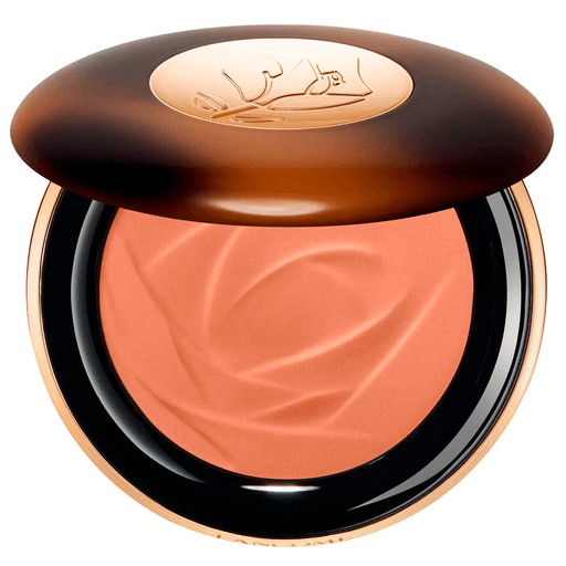 Teint Idole Ultra Wear CE Skin Transforming Bronzer es un polvo bronceador de aspecto saludable que dura 24 horas infundido en suero. Deja la piel luminosa, como dorada por el sol, para un cutis bronceado perfecto.