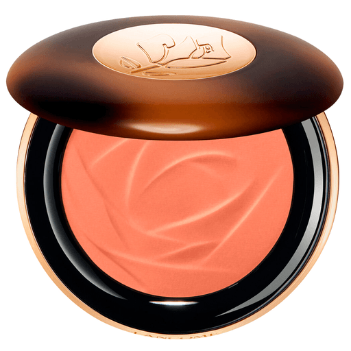 Teint Idole Ultra Wear CE Skin Transforming Bronzer es un polvo bronceador de aspecto saludable que dura 24 horas infundido en suero. Deja la piel luminosa, como dorada por el sol, para un cutis bronceado perfecto.