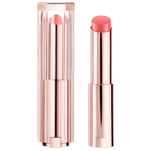 El bálsamo labial Lip Idôle Butterglow contiene al menos un 12% de escualano y ceramidas para una hidratación durante 24 horas, a la vez que aporta a tus labios un color radiante y un brillo instantáneo.