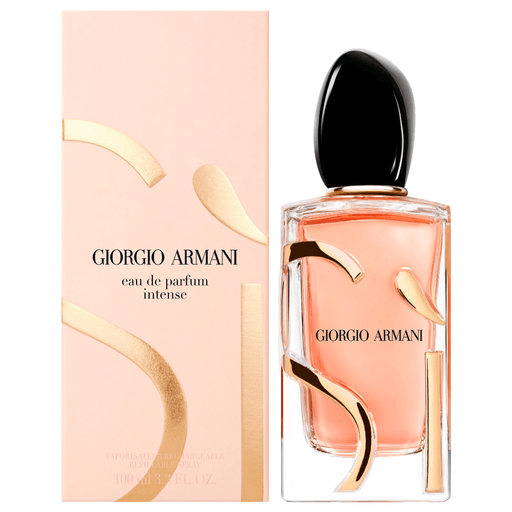 Sì es la palabra más poderosa. Sentí el poder de Sì con el nuevo EDP Intense Recargable de Giorgio Armani y abrazá las infinitas posibilidades de la vida.