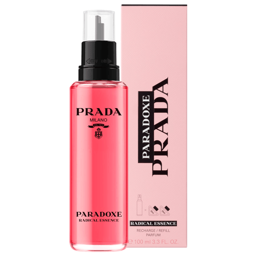 Prada Paradoxe Radical Essence es una invitación a explorar y expresar las múltiples dimensiones de la mujer. Esta fragancia emblemática redefine las fragancias gourmand con la Paradoja más adictiva: una mezcla concentrada de inesperadas notas gourmand en un perfume sofisticado.