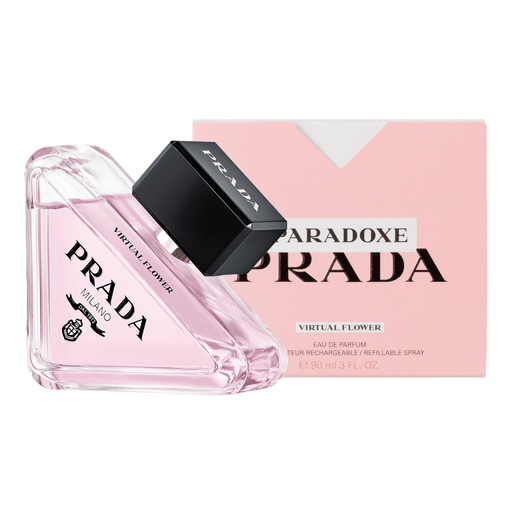 Prada Paradoxe Virtual Flower Eau de Parfum, la nueva fragancia femenina de Prada. Esta nueva fragancia reinventa uno de los símbolos más famosos de la feminidad y el perfume: la floralidad. Una fragancia que empuja los límites de lo que los sentidos pueden percibir y que, con su firma fresca y floral mejorada por inteligencia artificial, desafía la percepción de la realidad.