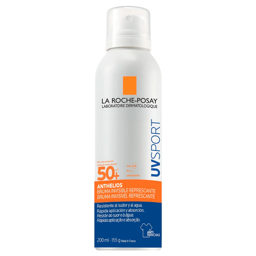 La Roche-Posay Anthelios UV Sport Mist FPS50+ 200ml es una bruma solar ultraligera diseñada para brindar muy alta protección frente a los rayos UVA y UVB, con FPS50+ y PA++++, incluso durante actividades físicas intensas. Su fórmula ofrece un acabado invisible y de tacto seco, con alta resistencia al agua, sudor y arena. Además, mantiene una protección uniforme incluso cuando se aplica sobre la piel mojada, acompañando el movimiento sin dejar sensación pesada. Su textura ligera y refrescante facilita una aplicación rápida y cómoda. Es invisible en todos los fototipos y apta para todo tipo de piel, incluida la piel sensible. Ha sido testada bajo control dermatológico para ofrecer una protección eficaz y confortable durante la actividad física.