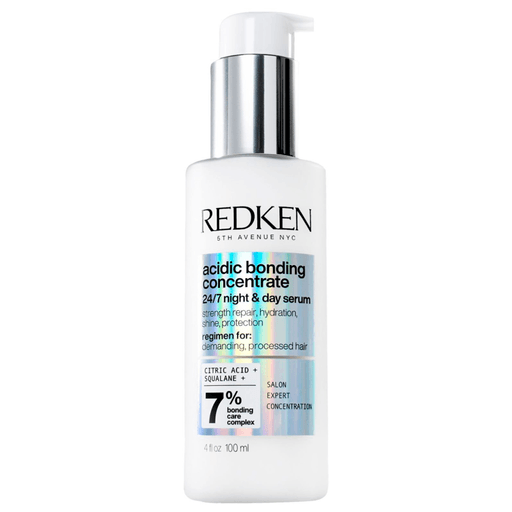 Sérum profesional de uso diario (día y noche) que repara la fibra capilar, combatiendo los daños diarios y protegiendo el cabello durante la noche.