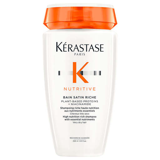 Nutritive Bain Satin Riche de Kérastase tiene una fórmula de alta nutrición que limpia profundamente y repara el cabello muy seco mientras repone la hidratación.